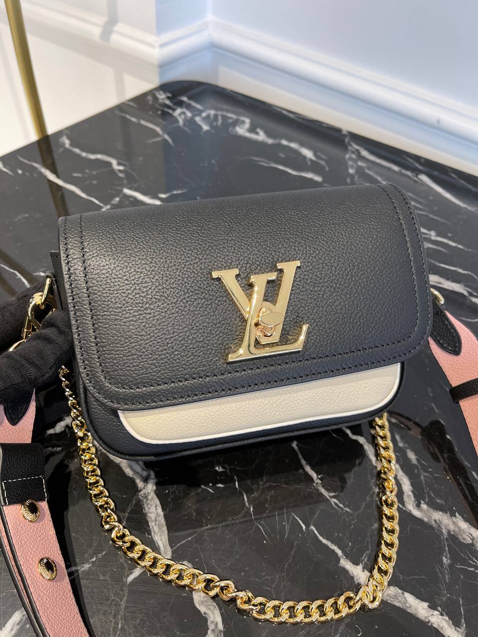 LOUIS V LOCKME TENDER  Bag