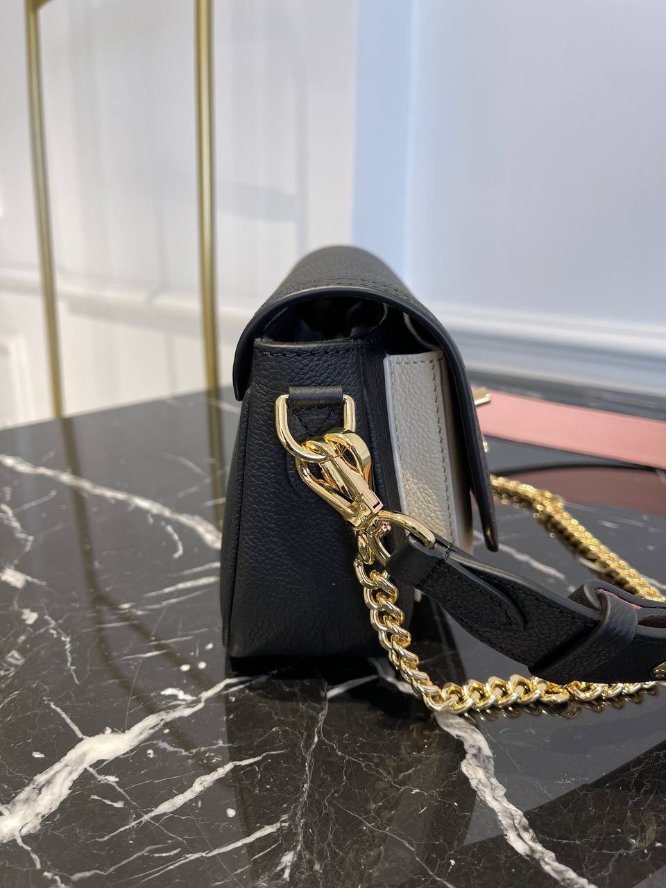 LOUIS V LOCKME TENDER  Bag