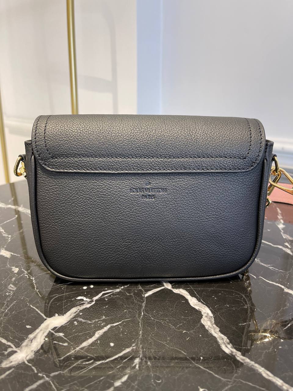 LOUIS V LOCKME TENDER  Bag