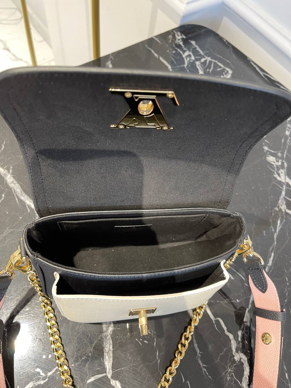 LOUIS V LOCKME TENDER  Bag